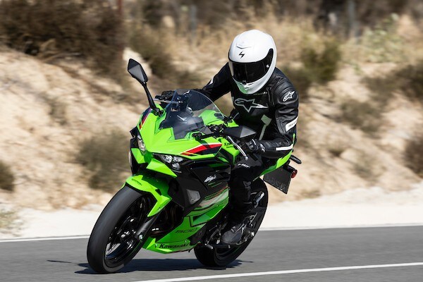 Kawasaki Z 500 (e Ninja 500): la controffensiva giapponese +VIDEO+